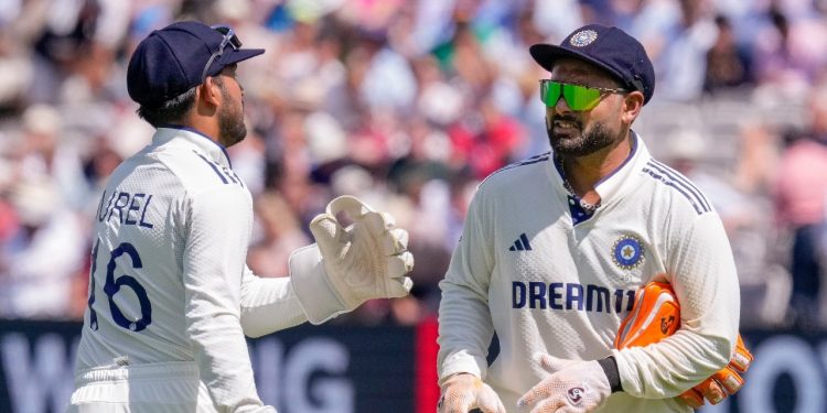 Dinesh Karthik analyses wicketkeeping styles of Rishabh Pant and Dhruv Jurel 1 Dinesh Karthik analyses wicketkeeping styles of Rishabh Pant and Dhruv Jurel