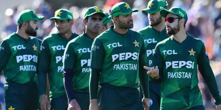Pakistan name white-ball squads for Windies tour, senior players back for T20Is after Bangladesh setback 1 Pakistan name white-ball squads for Windies tour, senior players back for T20Is after Bangladesh setback