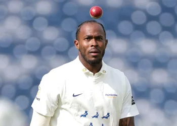 Jofra Archer returns as England announce XI for Lord's Test