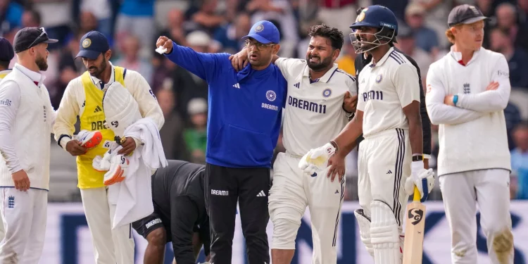 Can Rishabh Pant Bat in Manchester Test? BCCI Issues Detailed Update 1 Can Rishabh Pant Bat in Manchester Test? BCCI Issues Detailed Update