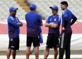 Team India told to stay indoors after suspicious package found in Birmingham"