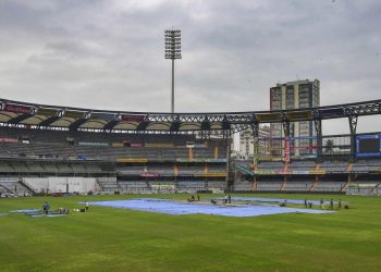 Wankhede security chief held for allegedly stealing 261 IPL jerseys