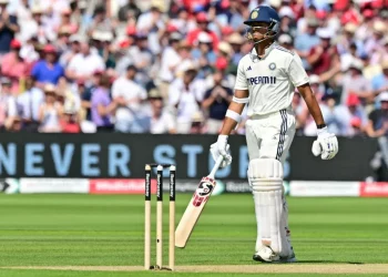 'The opening England needed' - Broad slams Jaiswal's 'really bad shot'