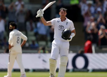 Jamie Smith hailed by cricket world after thrilling century at Edgbaston