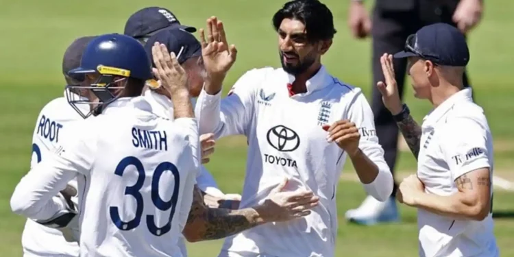 Shoaib Bashir doubtful after finger injury at Lord's 1 Shoaib Bashir doubtful after finger injury at Lord's