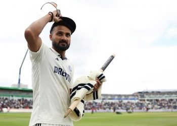 Akash Deep lost key strength, says Manjrekar after Day 1