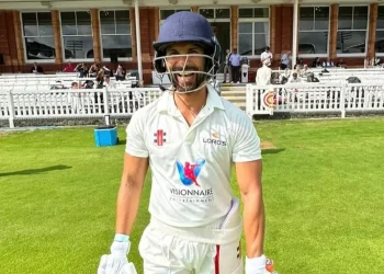 Shahid Kapoor plays at iconic Lord's as wife cheers him on