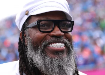 'You messed it up' – Chris Gayle criticizes Mulder's declaration call