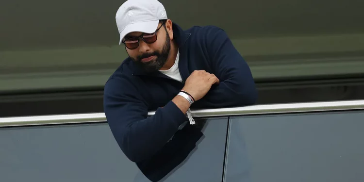 Rohit Sharma spotted at The Oval to witness Day 3 action 1 Rohit Sharma spotted at The Oval to witness Day 3 action