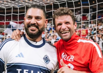 Yuvraj Singh, Thomas Müller swap jerseys as Whitecaps FC welcome Canada Super 60
