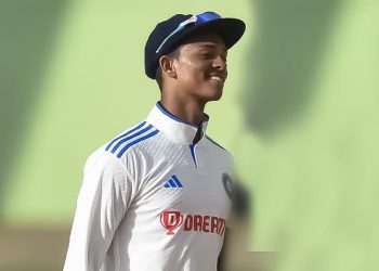 [WATCH] Arshdeep Singh mimics fan chant, leaves Yashasvi Jaiswal laughing