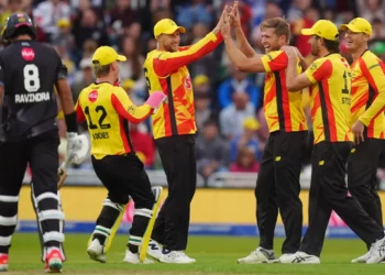 Willey powers Trent Rockets to big win