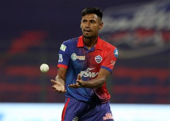 Mustafizur Rahman signs with Dubai Capitals