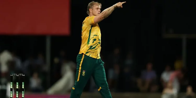 Corbin Bosch gets demerit point for Ben Dwarshuis send-off in 2nd T20I