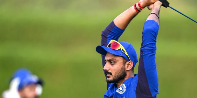 Axar ‘Okay’ Following Head Injury, Says T Dilip