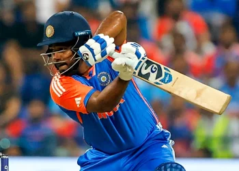 "Ryan Ten Doeschate Backs Sanju Samson for No. 5"