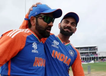 ‘Kohli, Rohit should’ve retired on field’ – India spinner