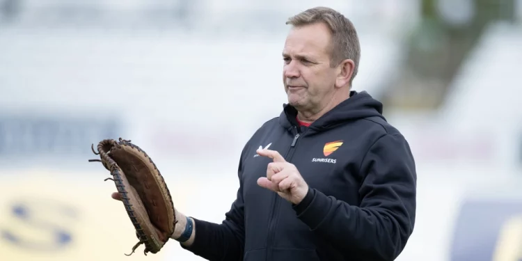 Andy Tennant quits as Essex Women head coach 1 Andy Tennant quits as Essex Women head coach