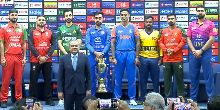 ACC Unveils Asia Cup Trophy at Captains' Day 1 ACC Unveils Asia Cup Trophy at Captains' Day