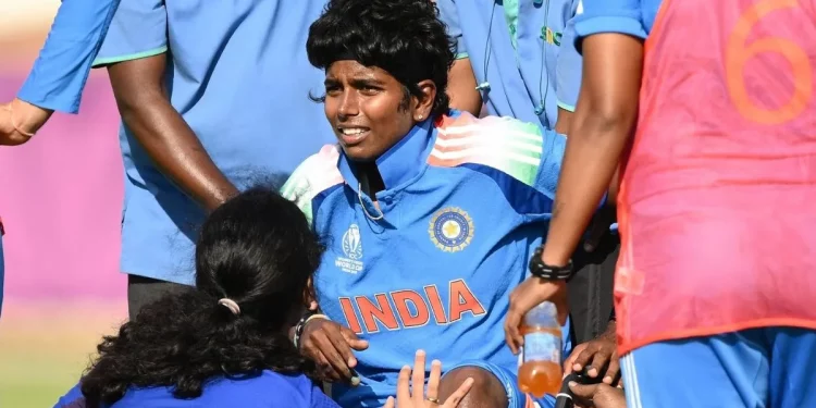 Arundhati Reddy Injured in WC Warm-Up
