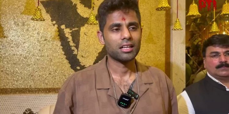 Suryakumar, Hardik celebrated on return to India after Asia Cup 2025 victory