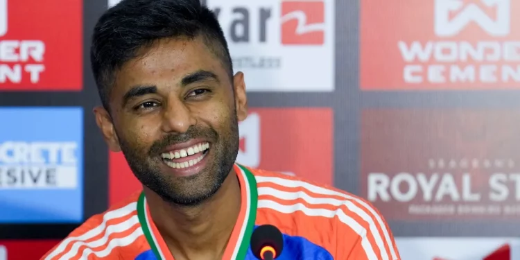 Suryakumar Yadav Gets Support From Spin Legend