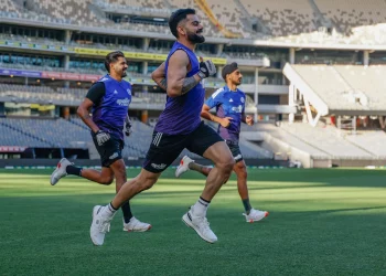 Virat Kohli Lights Up India’s Practice in Perth