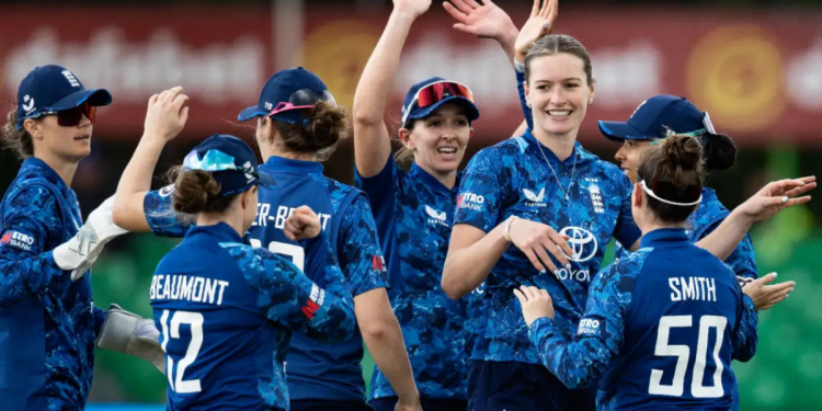 England look to shape World Cup calmly 1 England look to shape World Cup calmly