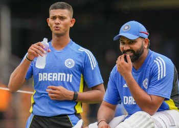 Rohit Sharma Mentors Yashasvi Jaiswal Ahead of 2nd ODI in Adelaide