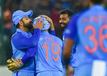 Dinesh Karthik pens heartfelt tribute to Rohit Sharma