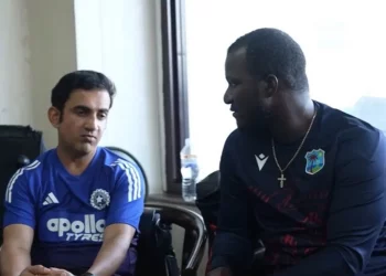 Gautam Gambhir visits WI dressing room after Delhi Test