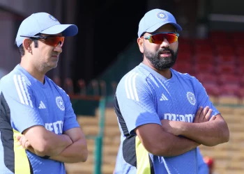 Rohit Sharma, Gautam Gambhir Hold Tactical Talk During Practice in Perth