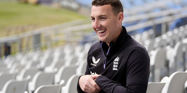 Harry Brook Says Cummins’ Perth Test Exit Would Benefit England
