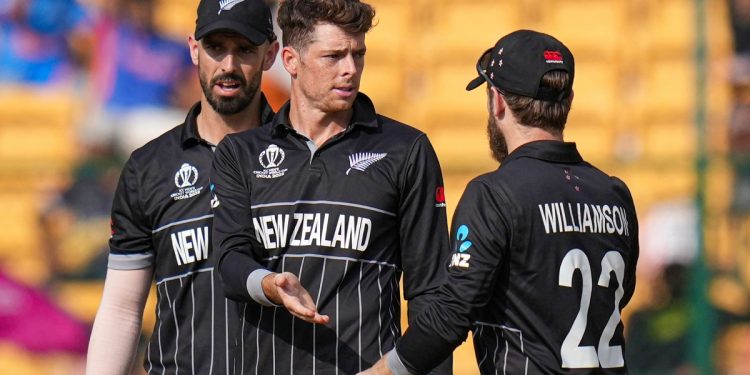 Santner stars as BlackCaps down Brook’s England 1 Santner stars as BlackCaps down Brook’s England