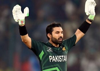 Rizwan snubs PCB contract over captaincy decision