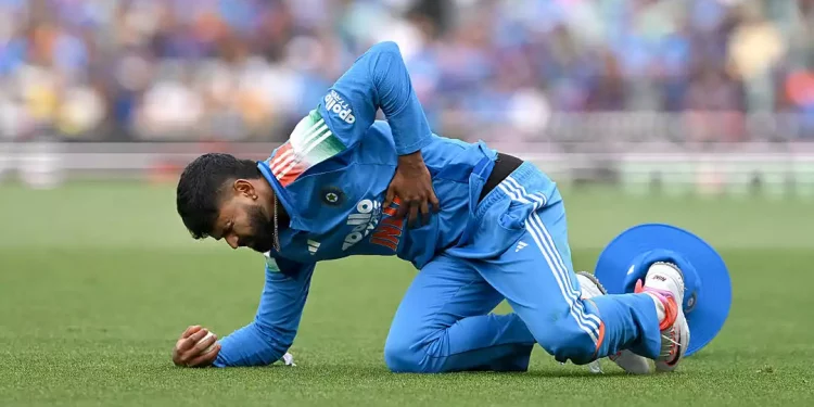Shreyas Iyer Faces Three-Week Layoff After Sydney ODI Fall 1 Shreyas Iyer Faces Three-Week Layoff After Sydney ODI Fall