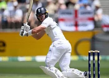 Smith’s Dismissal Sparks Debate, but Taufel Says Call Was Correct