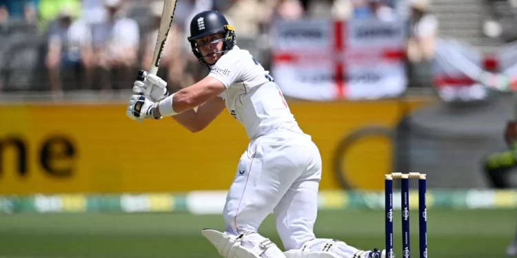 Smith’s Dismissal Sparks Debate, but Taufel Says Call Was Correct 1 Smith’s Dismissal Sparks Debate, but Taufel Says Call Was Correct