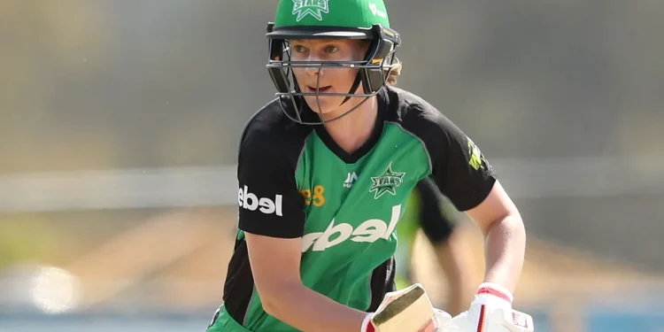 Meg Lanning Leads Stars to Win with Unbeaten 90