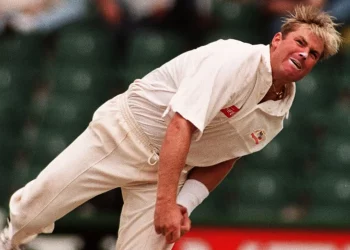 Shane Warne’s Debut Ashes Ball Stuns as ‘Ball of the Century’