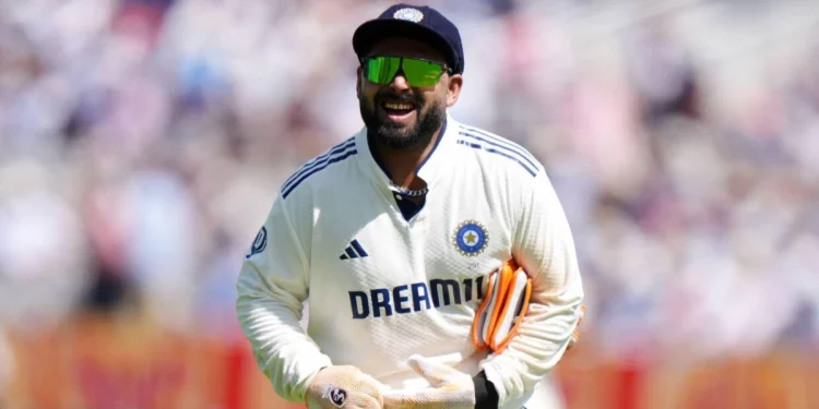 Pant retires hurt following multiple blows to body 1 Pant retires hurt following multiple blows to body