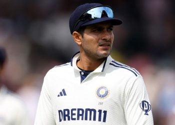 Kolkata Fan Asks Gill’s Father About Marriage Plans