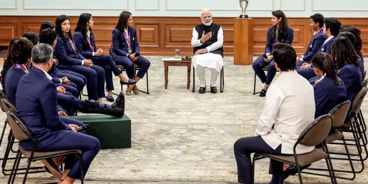 PM Modi reveals skincare secret to Harleen Deol 1 PM Modi reveals skincare secret to Harleen Deol