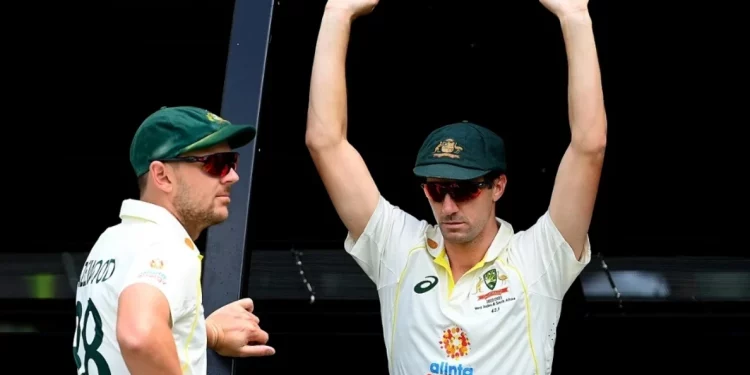 Hazlewood Returns, Cummins Trains With Pink Ball