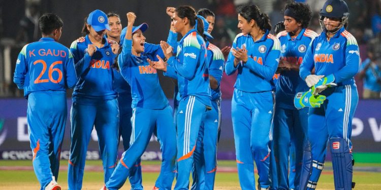 India Women Eye First Overseas Coach