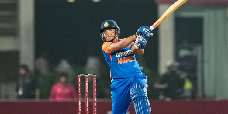 Richa Ghosh rewarded with gold-plated gift post World Cup win 1 Richa Ghosh rewarded with gold-plated gift post World Cup win