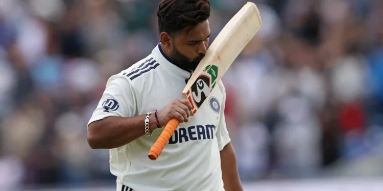 Rishabh Pant back at crease after retiring hurt vs SA A