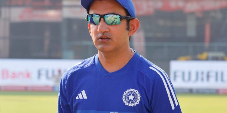 Shukla Clears Air on Gambhir’s Test Coach Future