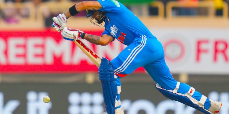 Gavaskar: ‘Kohli Is the ODI GOAT’ 1 Kohli’s Work Ethic Praised by SA Legend