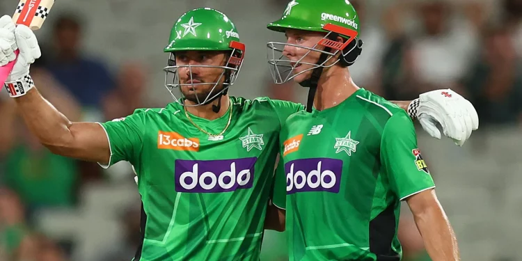 Siddle, Stoinis Power Stars to Winning Start